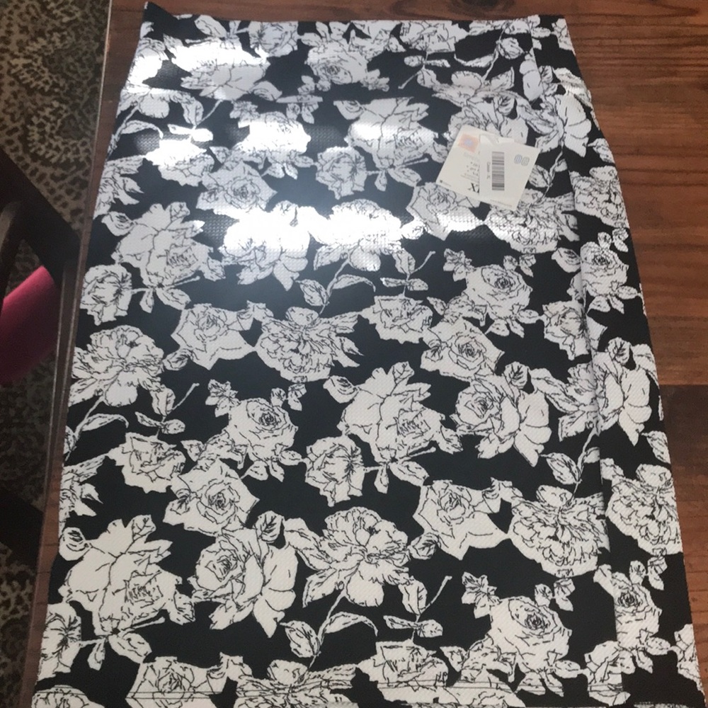 Black and White Cassie Skirt